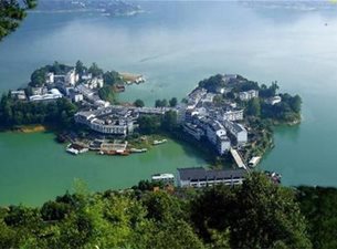 十大特色小镇——黄草镇：年均气温18℃，“三仙四岛”如梦如幻