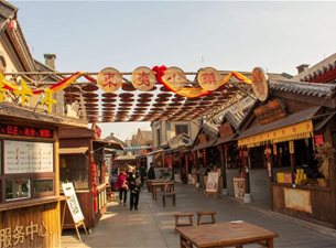 山东日照东夷小镇，美食街的特色小吃，你喜欢吃什么？